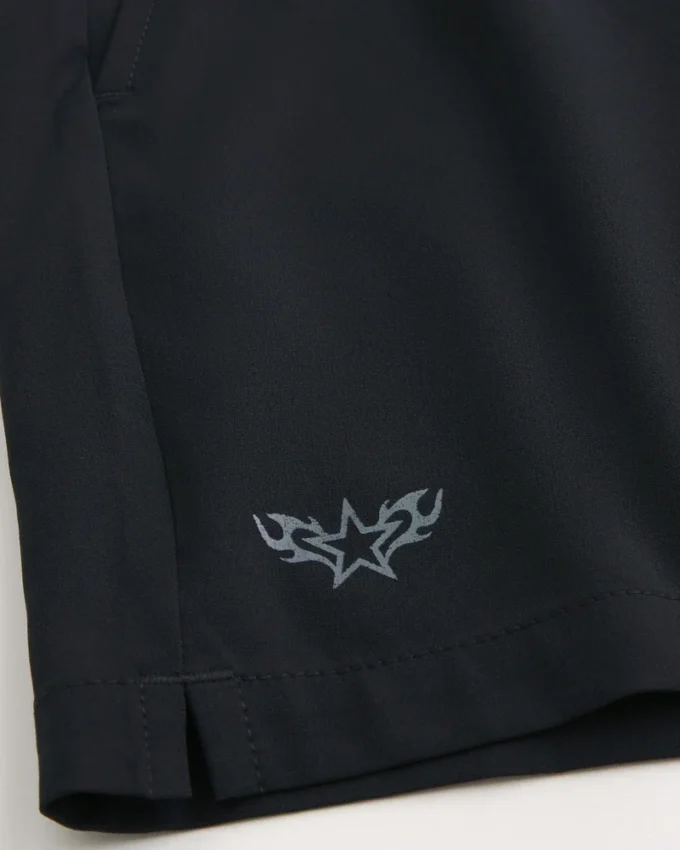 Aktiva shorts med logo, halvlånga Aktiva shorts med logo, halvlånga