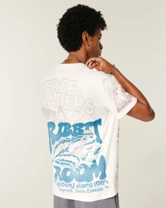 Avslappnad T-shirt med blandad grafik