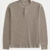 Avslappnad termisk Henley