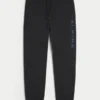 Avslappnade joggingbyxor i fleece med alpingrafik Avslappnade joggingbyxor i fleece med alpingrafik