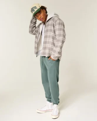 Avslappnade joggingbyxor i ribbad fleece