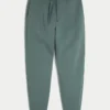 Avslappnade joggingbyxor i ribbad fleece Avslappnade joggingbyxor i ribbad fleece