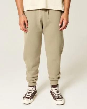 Avslappnade joggingbyxor med ribbade ben