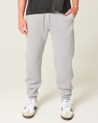 Avslappnade joggingbyxor med ribbade ben