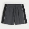 Baggy fotbollsshorts i midjehöjd Baggy fotbollsshorts i midjehöjd