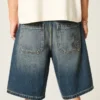 Baggy jeansshorts med ormmotiv Baggy jeansshorts med ormmotiv
