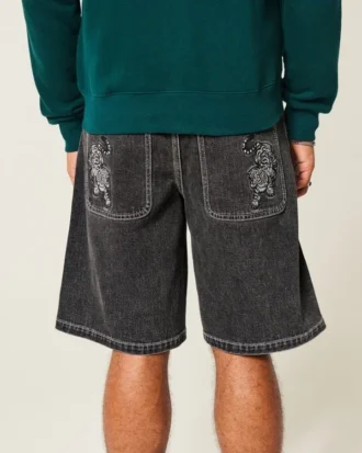 Baggy jeansshorts med tigermönster
