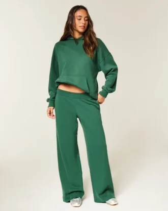 Baggy sweatpants