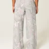 Baggy sweatpants med kamouflagemönster Baggy sweatpants med kamouflagemönster