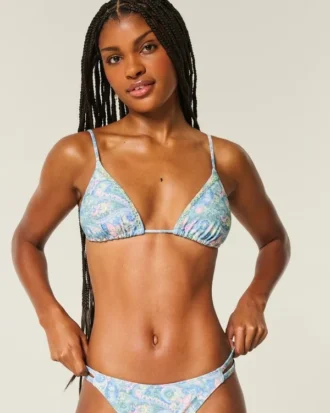 Bikini-top med dekorativa trianglar