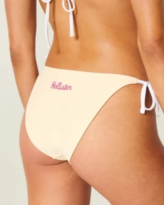 Bikinitrosa med knytband i sidan
