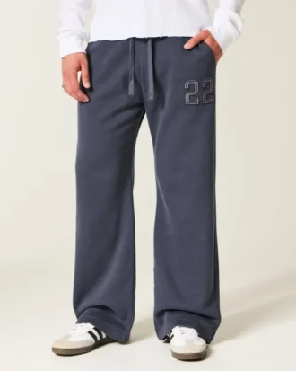 Bootcut-joggingbyxor med nummergrafik