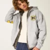 Boxig hoodie med dragkedja och tryck från University of Michigan Wolverines Boxig hoodie med dragkedja och tryck från University of Michigan Wolverines
