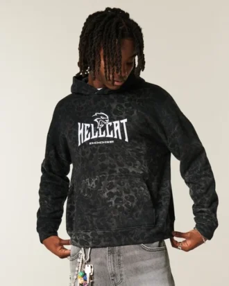Boxig hoodie med leopardmönster och Dodge Hellcat-tryck
