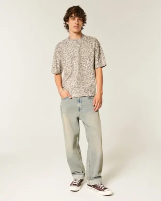 Boxig, kort, tung T-shirt med leopardmönster