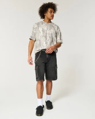 Boxig, kraftig, kort camouflage-T-shirt med rund hals