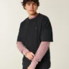 Boxig, tung T-shirt med mikro-logo och rund halsringning