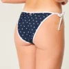Cheeky bikinitrosa med knytband i sidorna