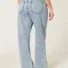Curvy högmidjade baggy jeans i medium tvätt Curvy högmidjade baggy jeans i medium tvätt