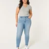 Curvy högmidjade super skinny jeans i medium tvätt Curvy högmidjade super skinny jeans i medium tvätt