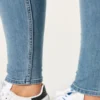 Curvy högmidjade super skinny jeans i medium tvätt Curvy högmidjade super skinny jeans i medium tvätt