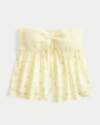 Enkel axelbandslös babydoll-top med smockad byst