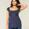 Enkel babydoll-top i satin med knytband Enkel babydoll-top i satin med knytband