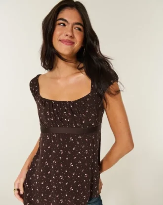 Enkel babydoll-top i satin med knytband