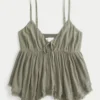 Enkel babydoll-top med nitar Enkel babydoll-top med nitar