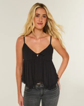 Enkel babydoll-top med nitar Enkel babydoll-top med nitar