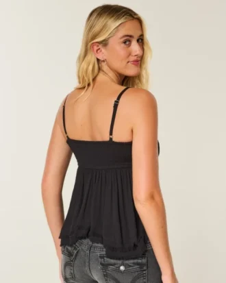 Enkel babydoll-top med nitar Enkel babydoll-top med nitar