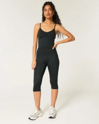 Gilly Hicks Active Recharge Capri-byxor