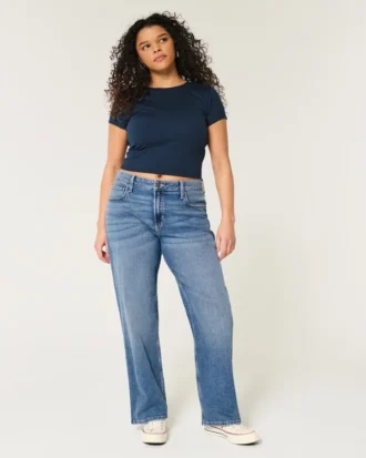 Högmidjade mörkblå dad jeans