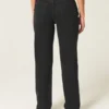 Högmidjade svarta raka jeans Högmidjade svarta raka jeans