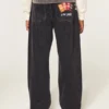 Hollister x Taco Bell Tvättade svarta baggyjeans med broderad grafik Hollister x Taco Bell Tvättade svarta baggyjeans med broderad grafik