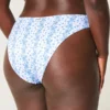 Kurvig högt skuren ribbad bikiniunderdel med hög midja