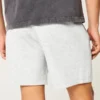 Kylande fleeceshorts till mitten av låret Kylande fleeceshorts till mitten av låret