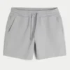 Kylande fleeceshorts till mitten av låret Kylande fleeceshorts till mitten av låret