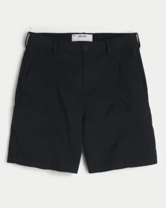 Kylande golfshorts som slutar ovanför knäet