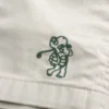 Kylande golfshorts som slutar ovanför knäet Kylande golfshorts som slutar ovanför knäet