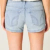 Låg midja, ljus tvättade denimshorts Låg midja, ljus tvättade denimshorts