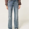 Låg midja, medium tvätt, avslappnad rak jeans