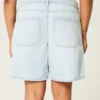 Lågmidjad, ljus tvättad baggy jort med rosett Lågmidjad, ljus tvättad baggy jort med rosett