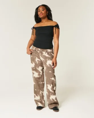 Lågmidjade baggy jeans med ko-mönster