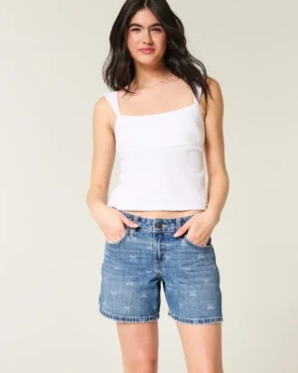 Lågmidjade baggy jeansshorts med rosettmönster