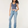 Lågmidjade bootcut-jeans i ljus tvätt Lågmidjade bootcut-jeans i ljus tvätt