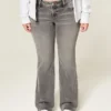 Lågmidjade grå bootcut-jeans Lågmidjade grå bootcut-jeans