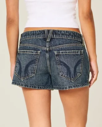 Lågmidjade mörkblå jeansshorts