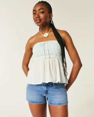 Lågmidjade shorts i mediumtvättad denim
