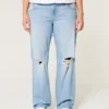 Lågmidjade, slitna, ljusblå, raka jeans Lågmidjade, slitna, ljusblå, raka jeans